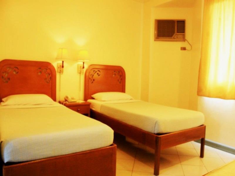 Royal Am Rei Hotel Bacolod Exterior foto